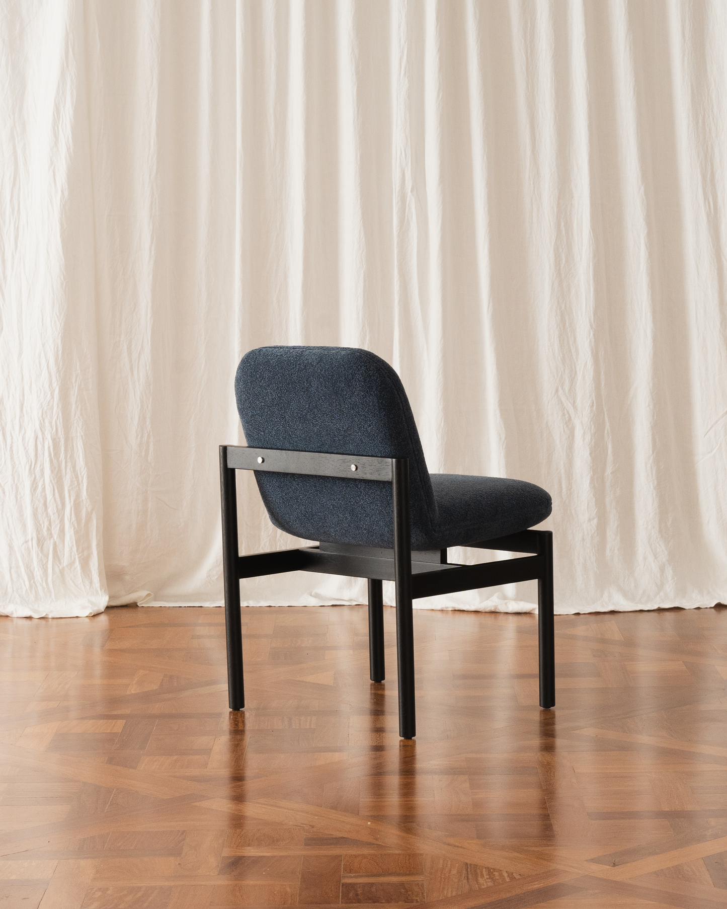 Cadeira Lourdes - Estofada (Em estoque)