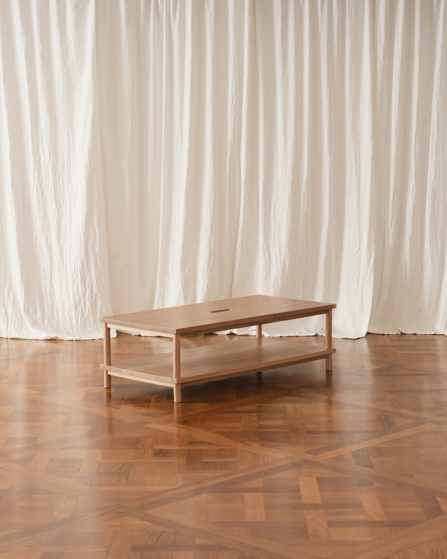 Mesa de Centro Pórtico (Em estoque)