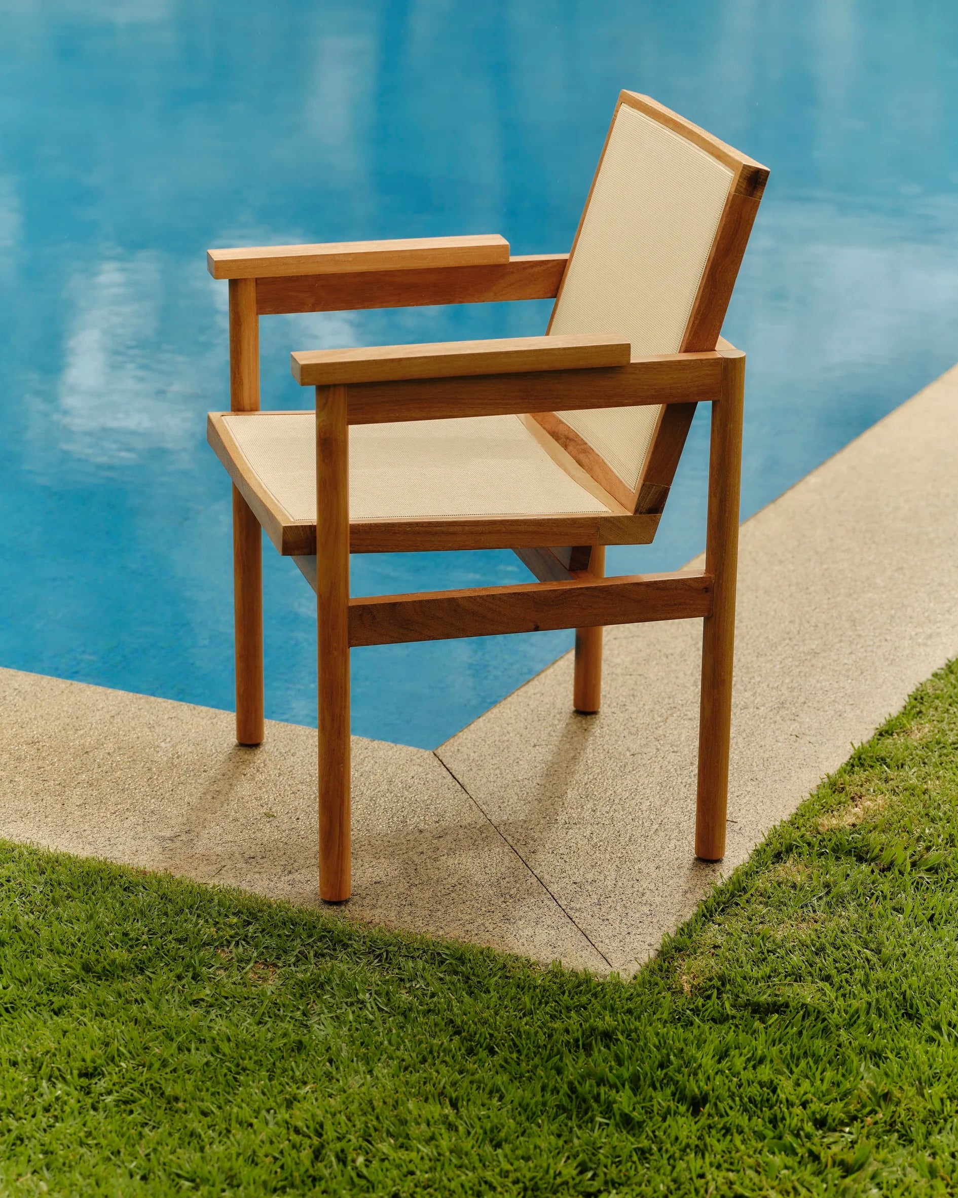 Cadeira com braços Lourdes Externa