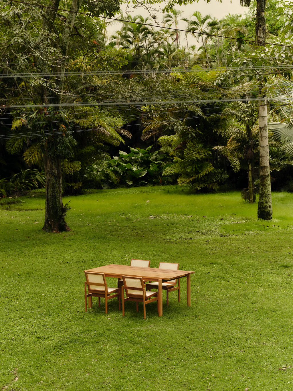 Mesa Retangular Lourdes Externa