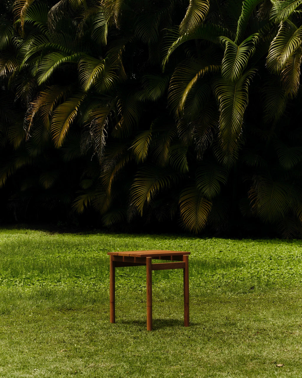 Mesa Lateral Lourdes Externa