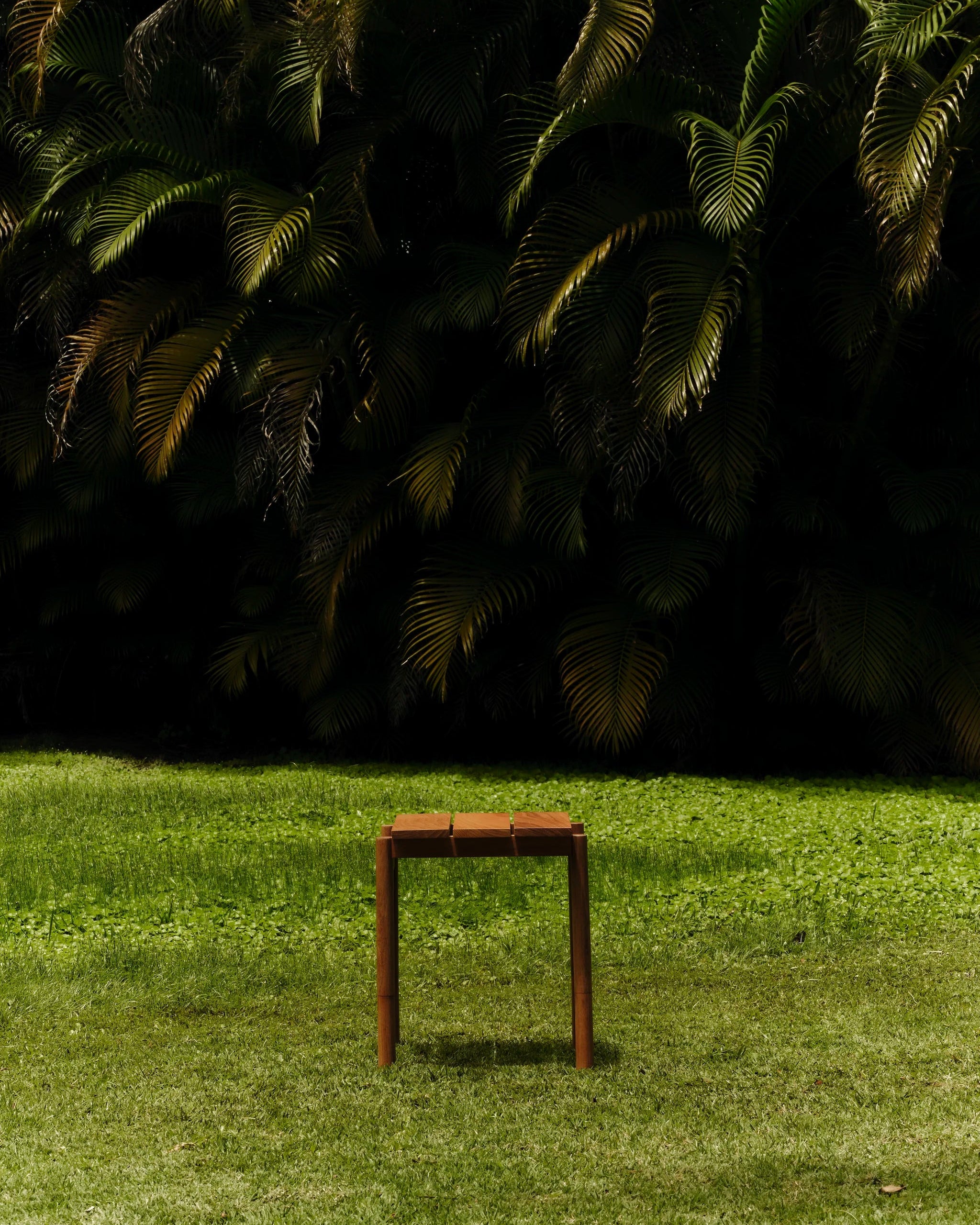 Mesa Lateral Lourdes Externa