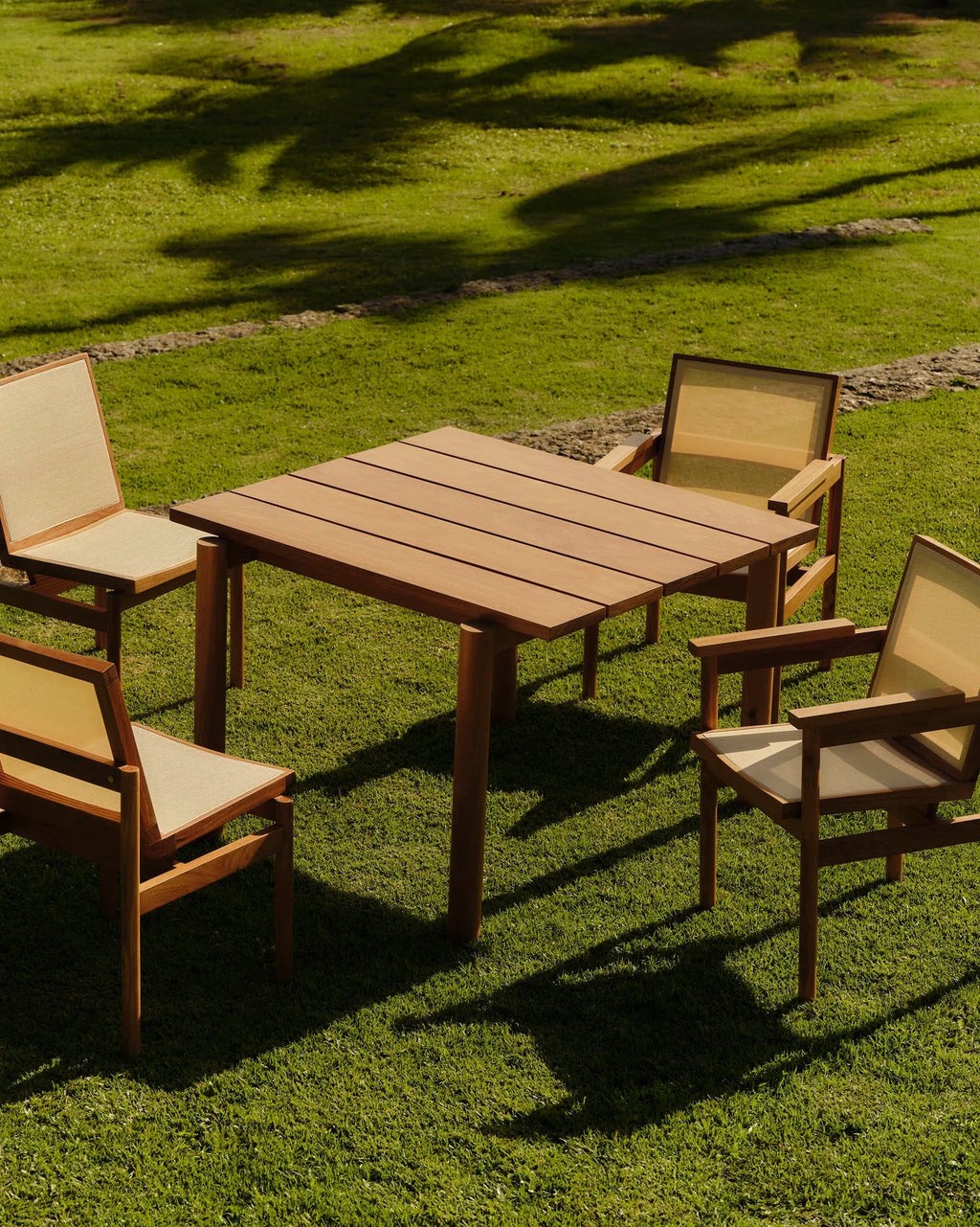 Mesa Quadrada Lourdes Externa