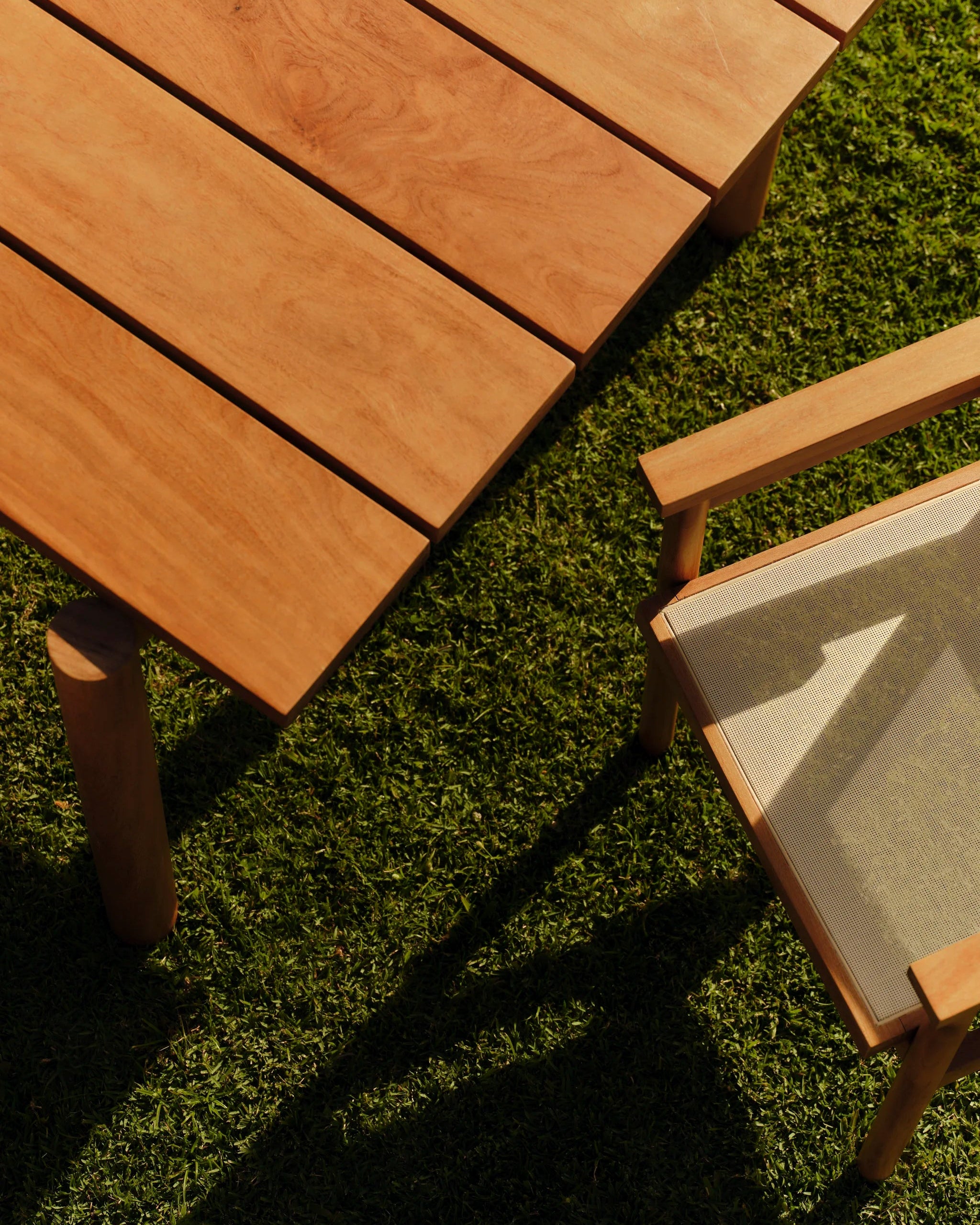 Mesa Retangular Lourdes Externa