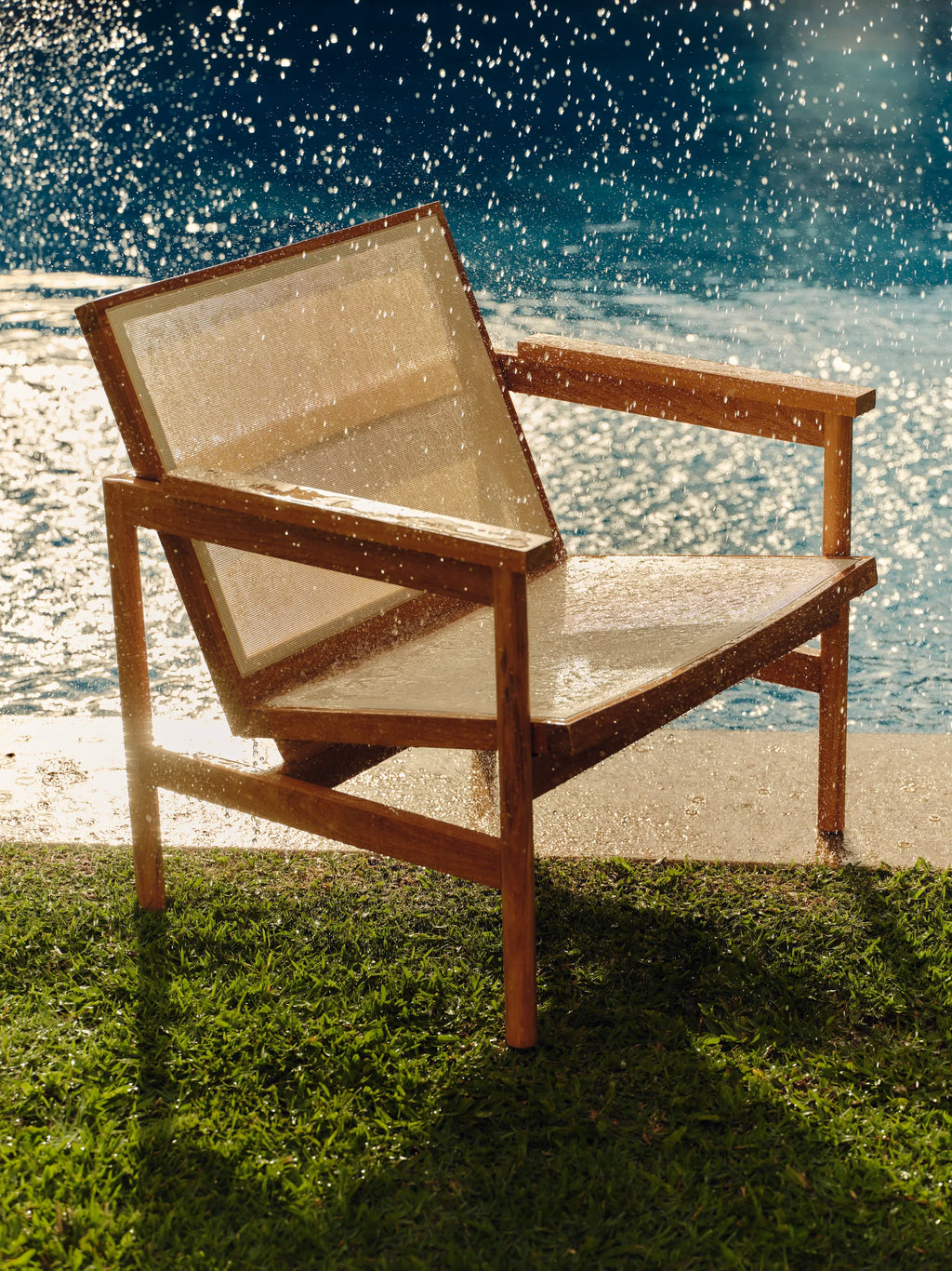 Poltrona com braços Lourdes Externa