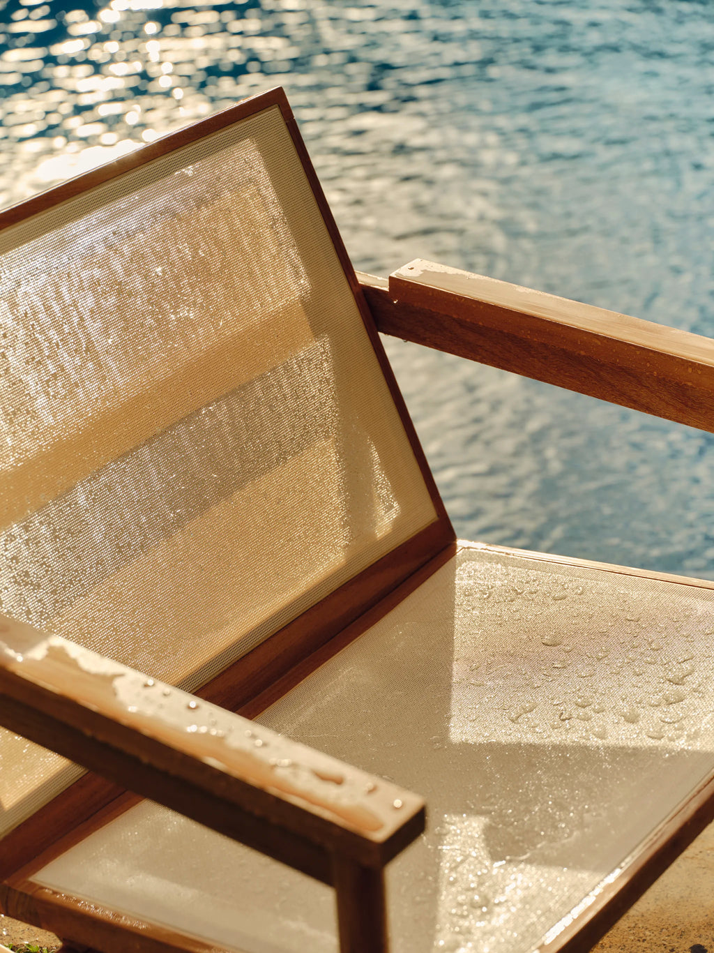 Poltrona com braços Lourdes Externa