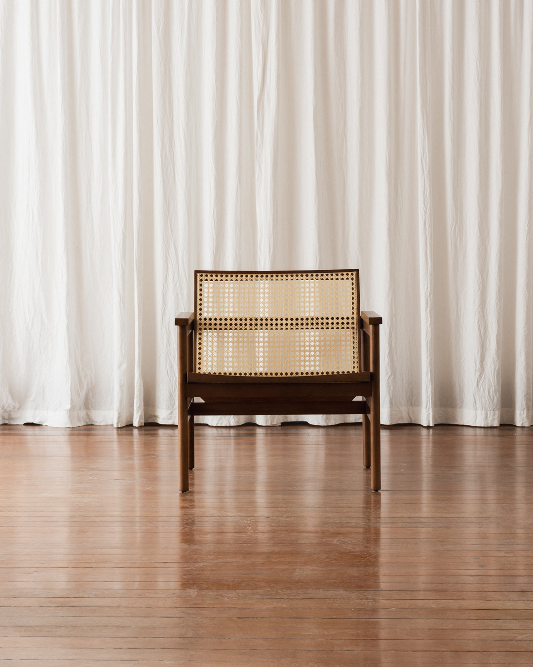 Poltrona com braços Lourdes - Palha