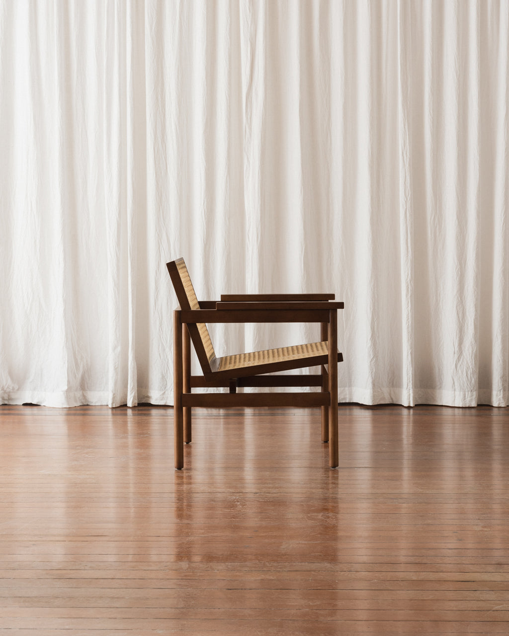 Poltrona com braços Lourdes - Palha