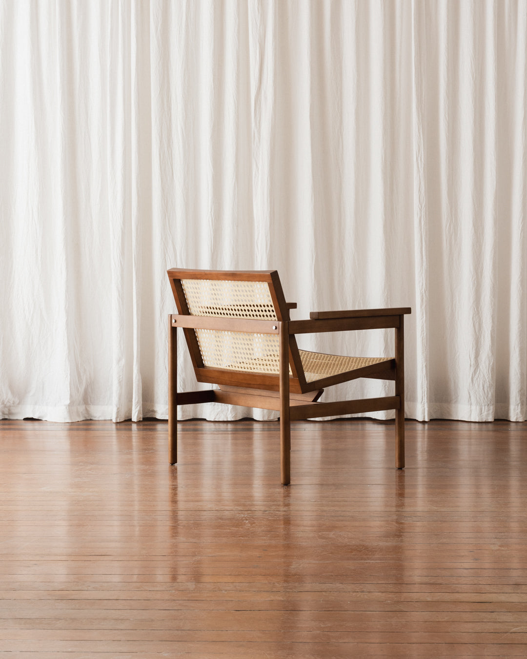 Poltrona com braços Lourdes - Palha