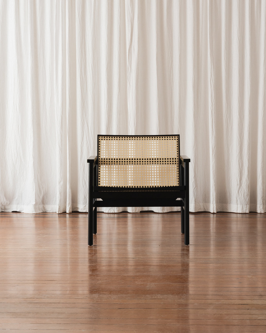 Poltrona com braços Lourdes - Palha