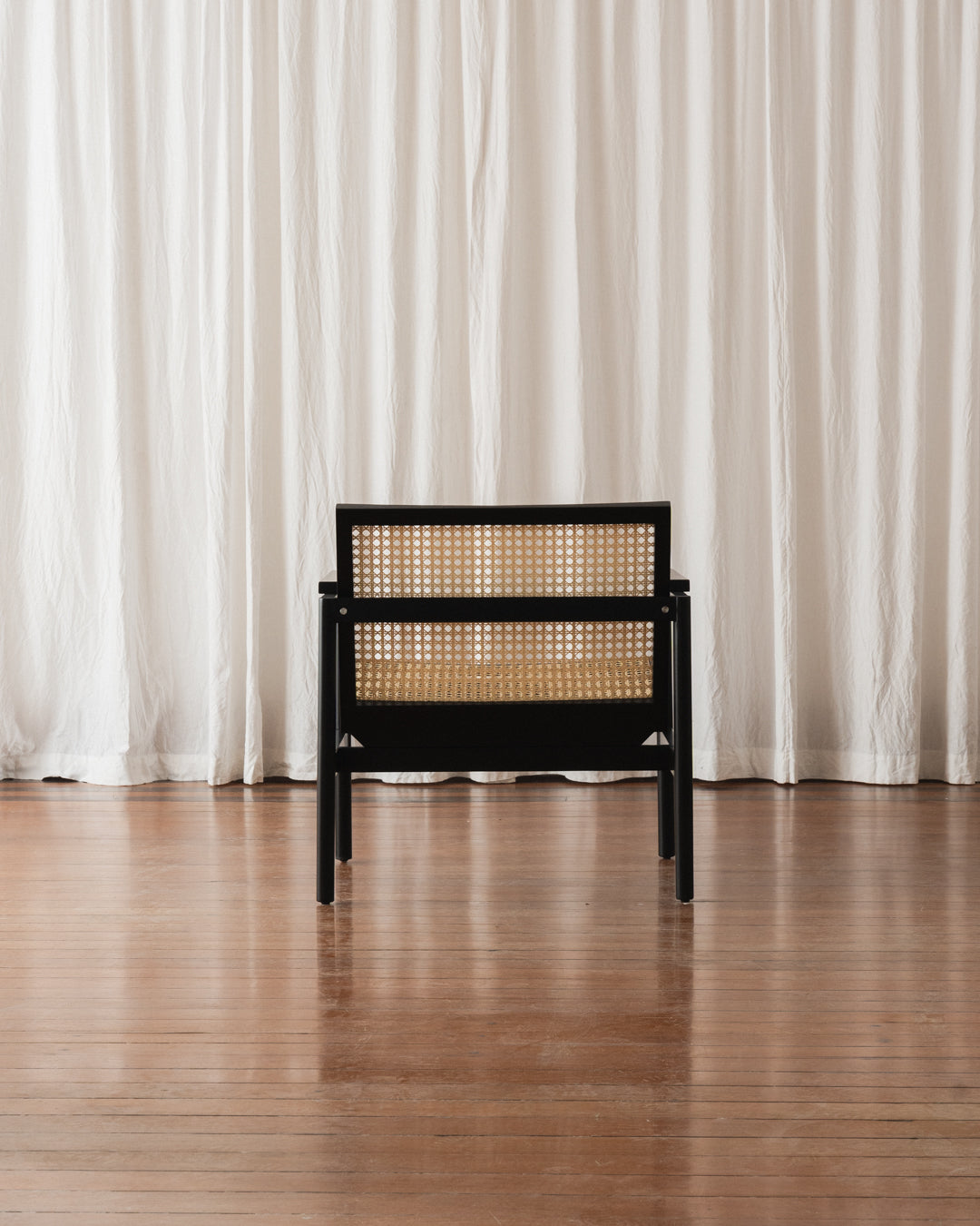 Poltrona com braços Lourdes - Palha