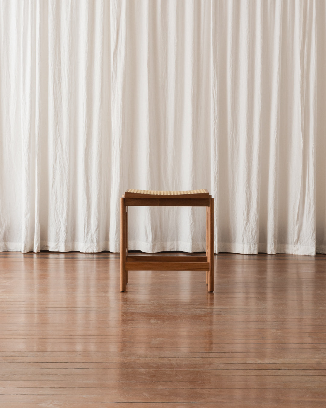 Banqueta Lourdes - Palha