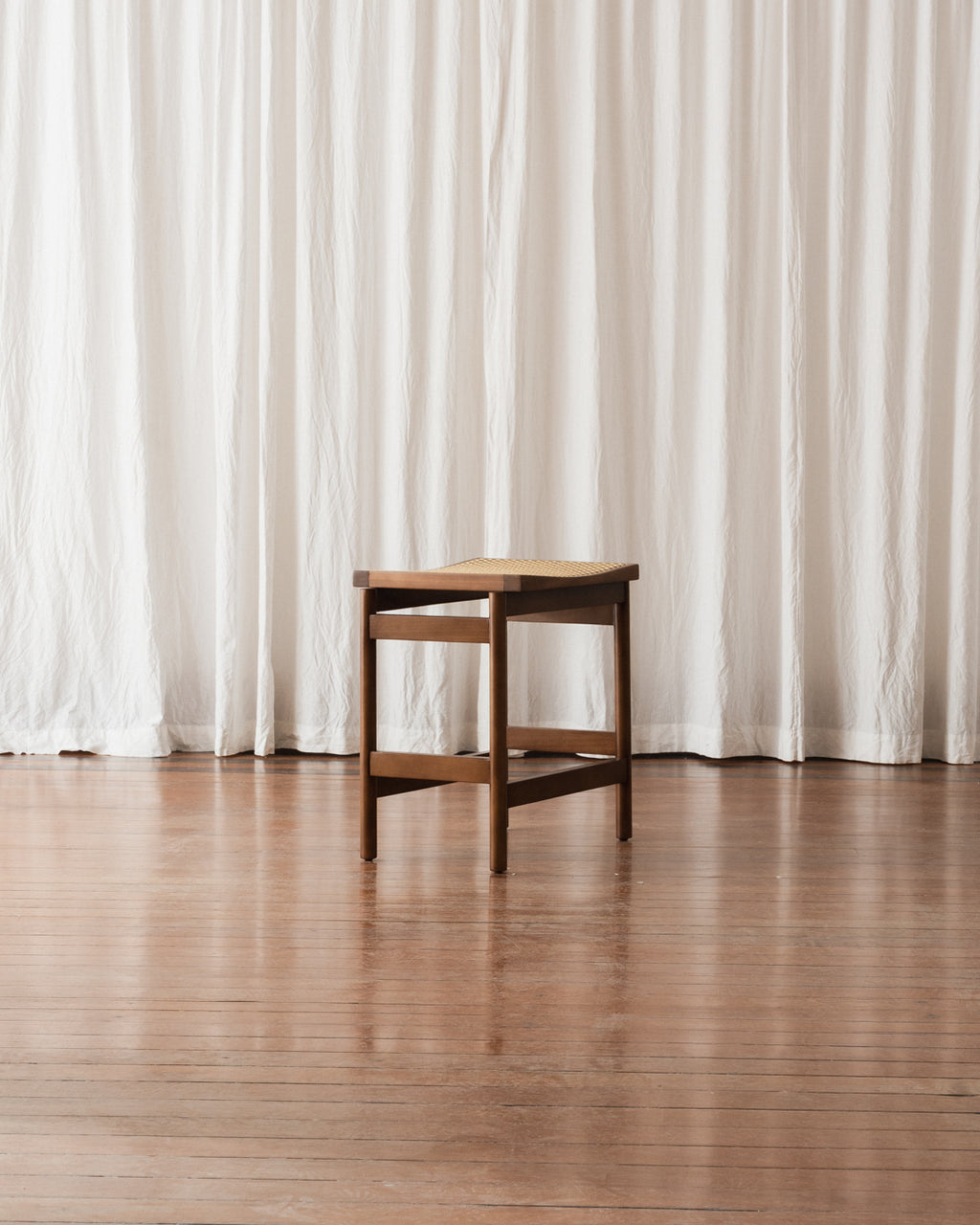 Banqueta Lourdes - Palha