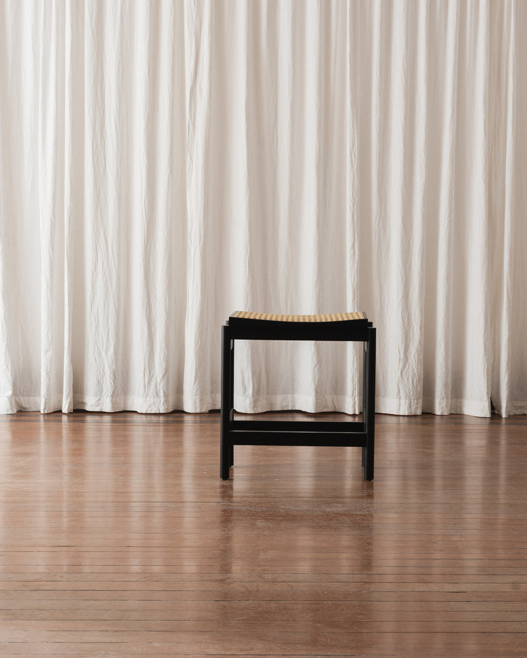 Banqueta Lourdes - Palha