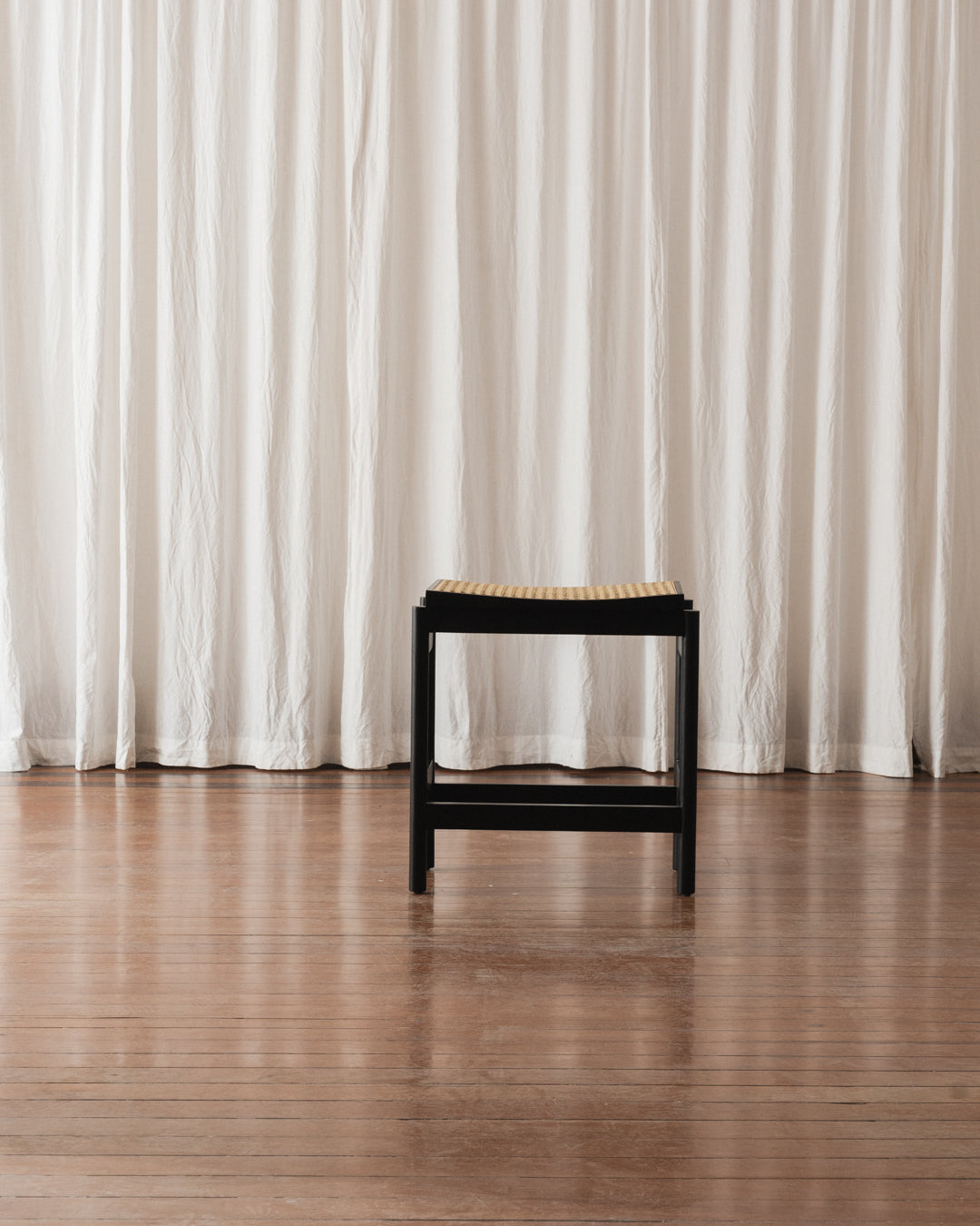 Banqueta Lourdes - Palha