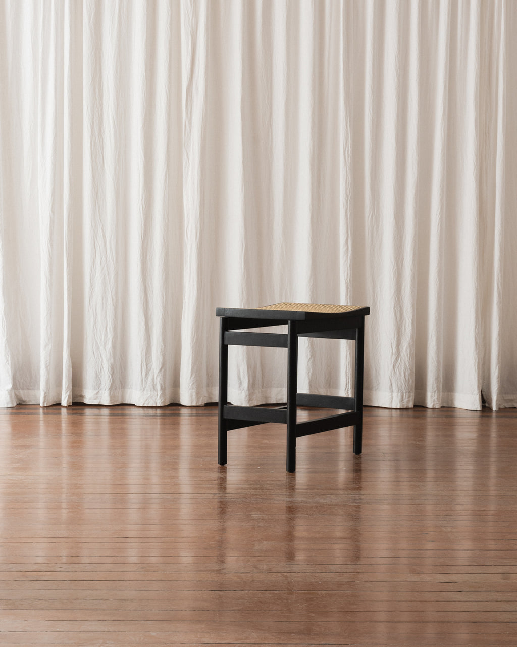 Banqueta Lourdes - Palha