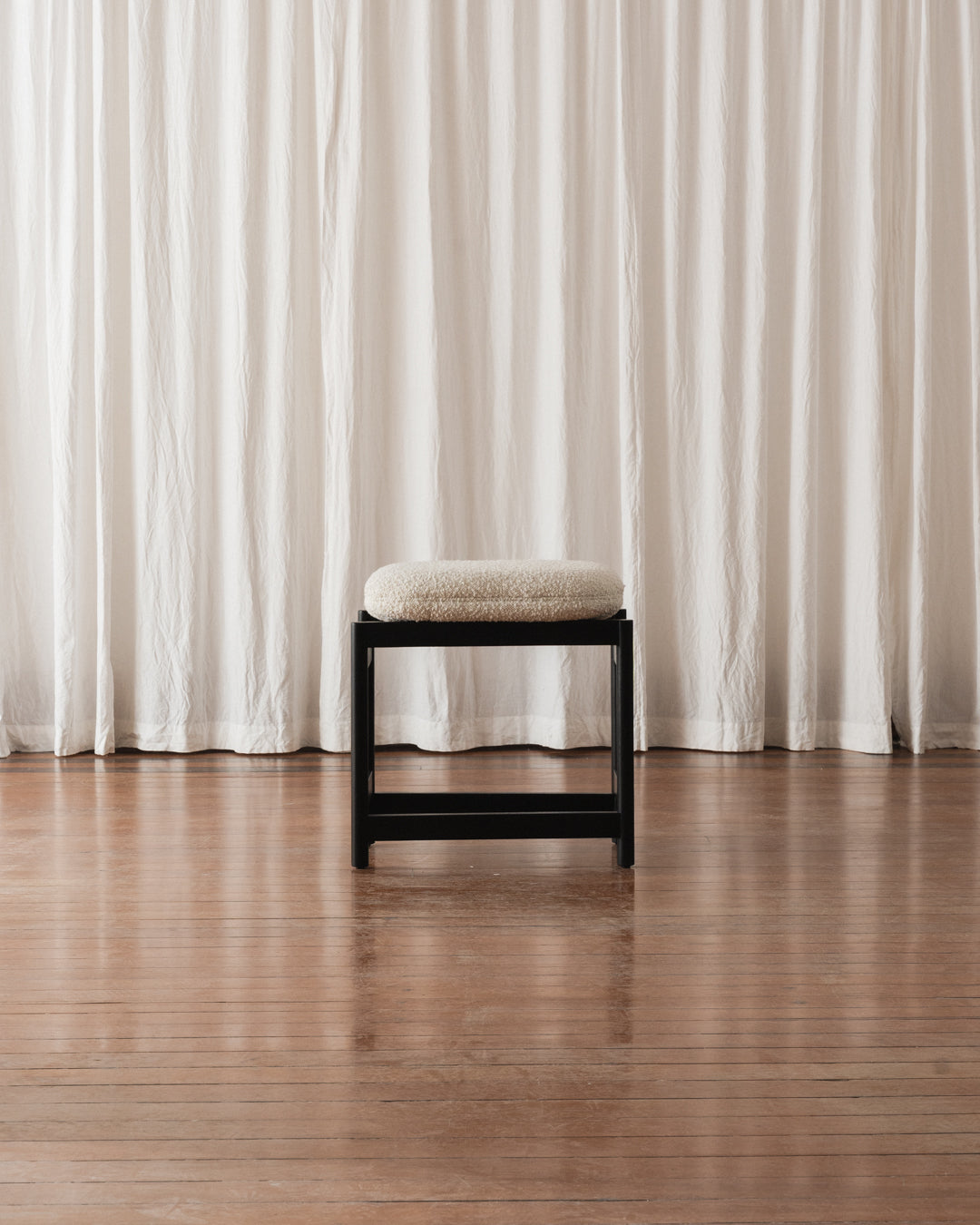 Banqueta Lourdes - Estofada