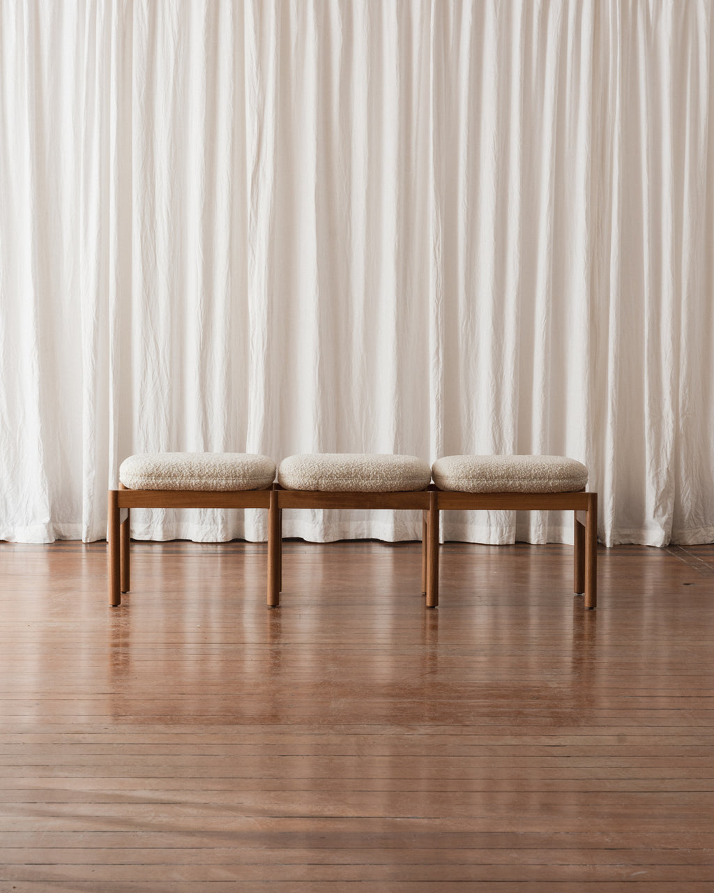 Banco 3 lugares - Estofado