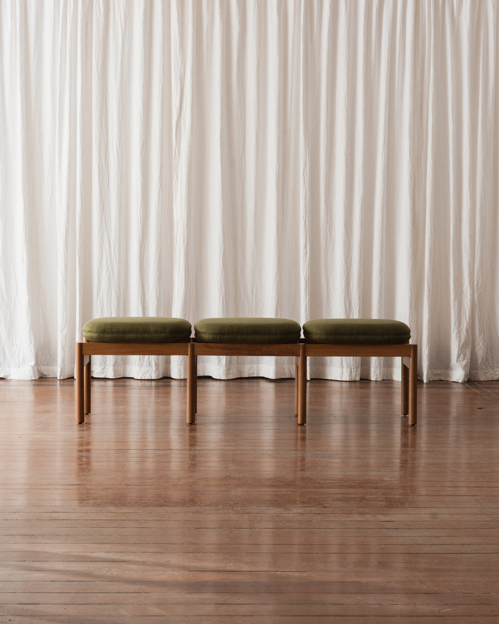 Banco 3 lugares - Estofado