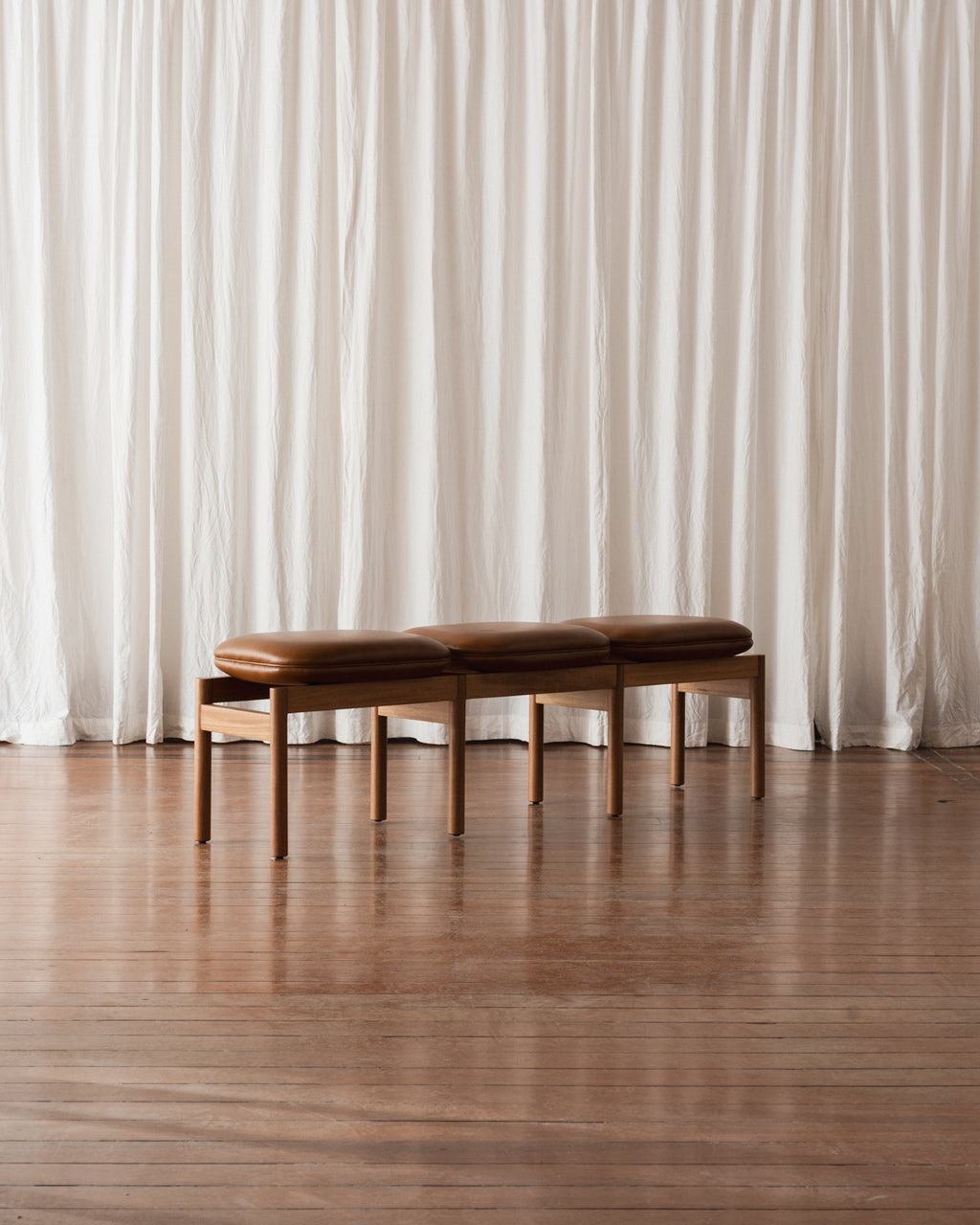 Banco 3 lugares - Estofado