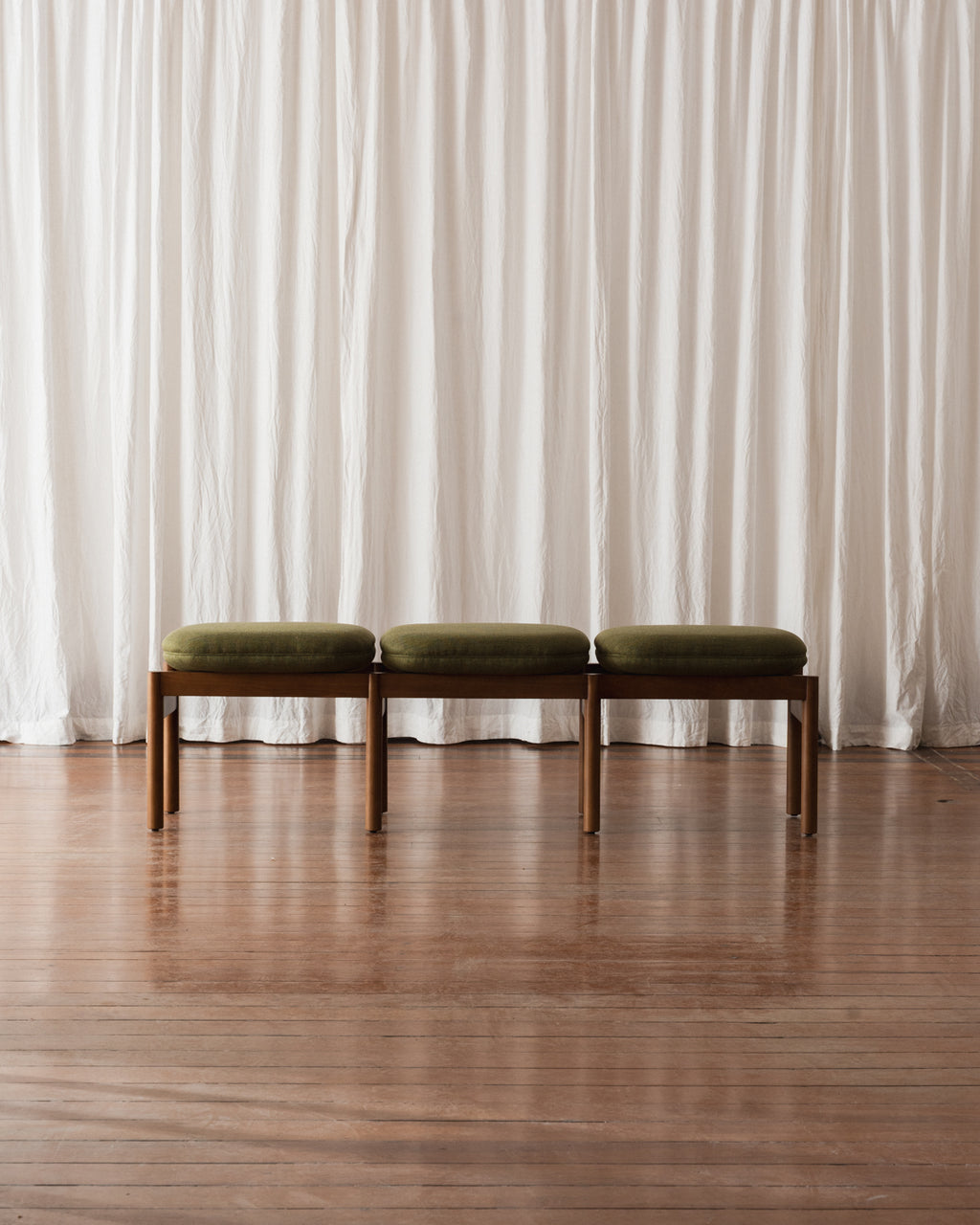 Banco 3 lugares - Estofado