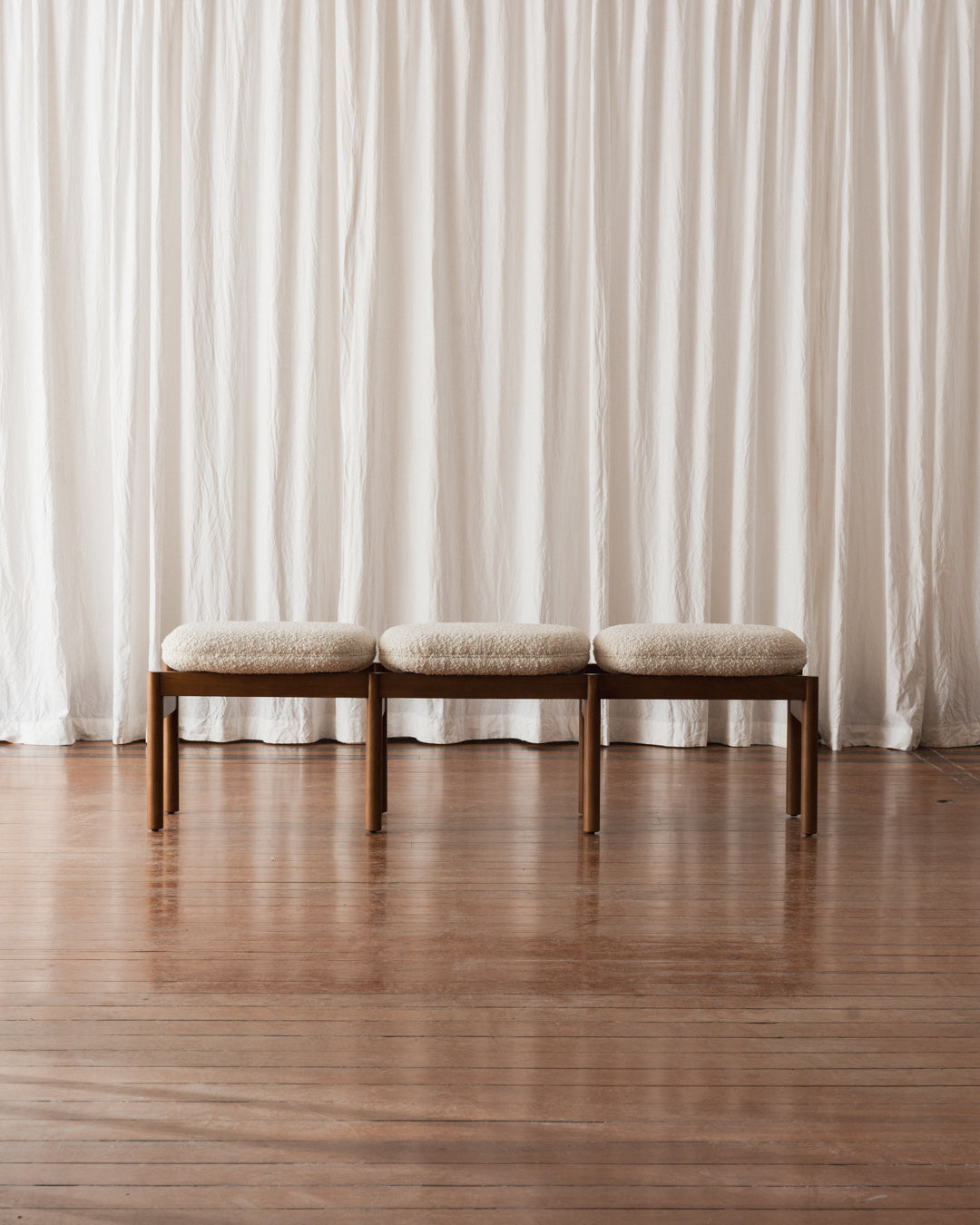 Banco 3 lugares - Estofado