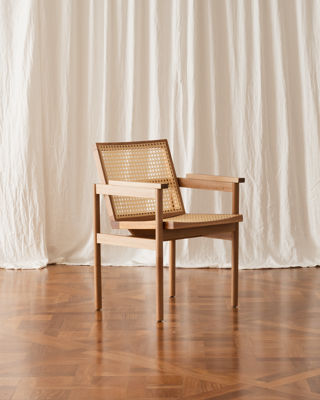 Cadeira com braços Lourdes - Palha