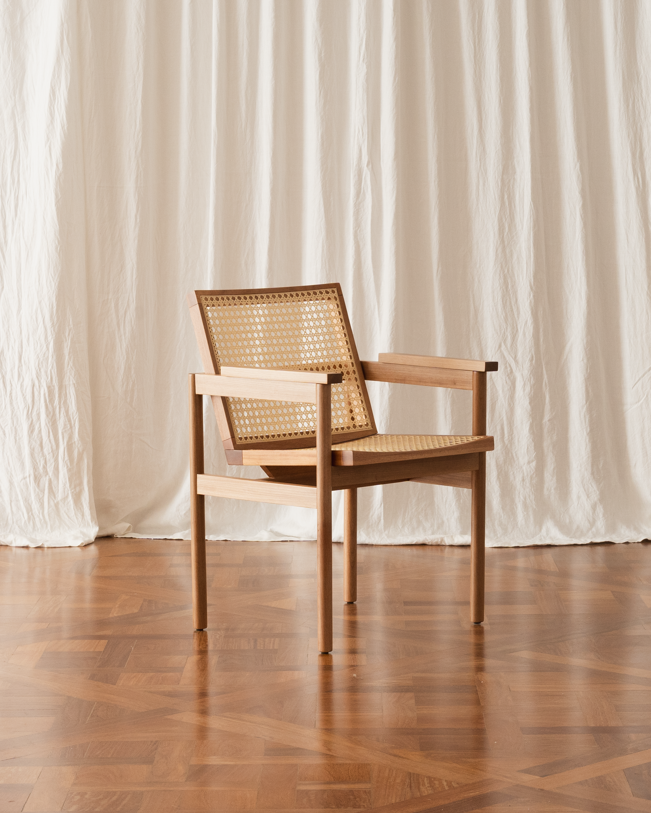 Cadeira com braços Lourdes - Palha