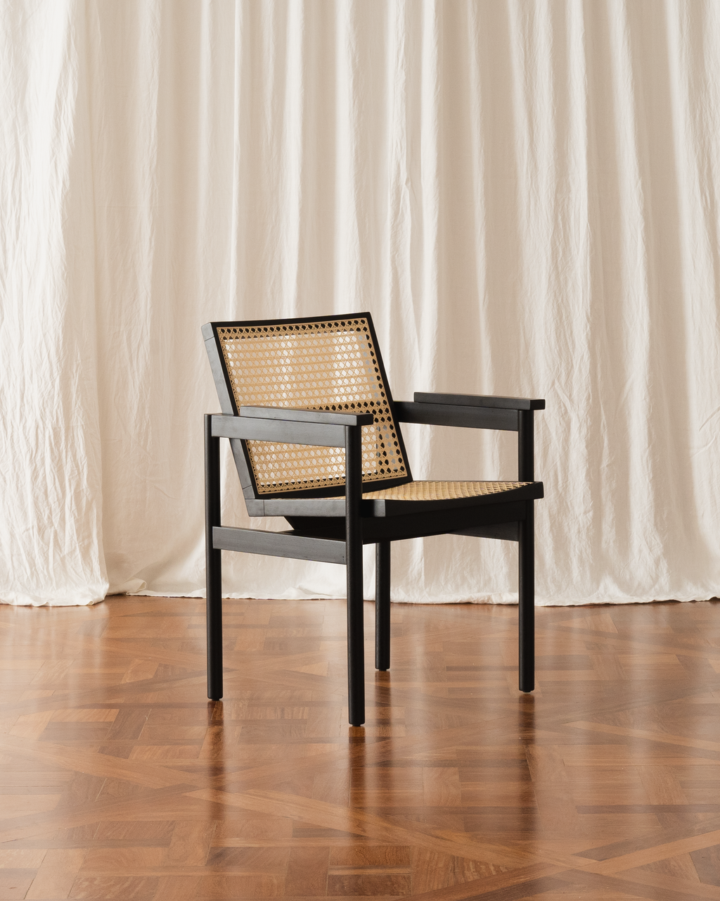 Cadeira com braços Lourdes - Palha