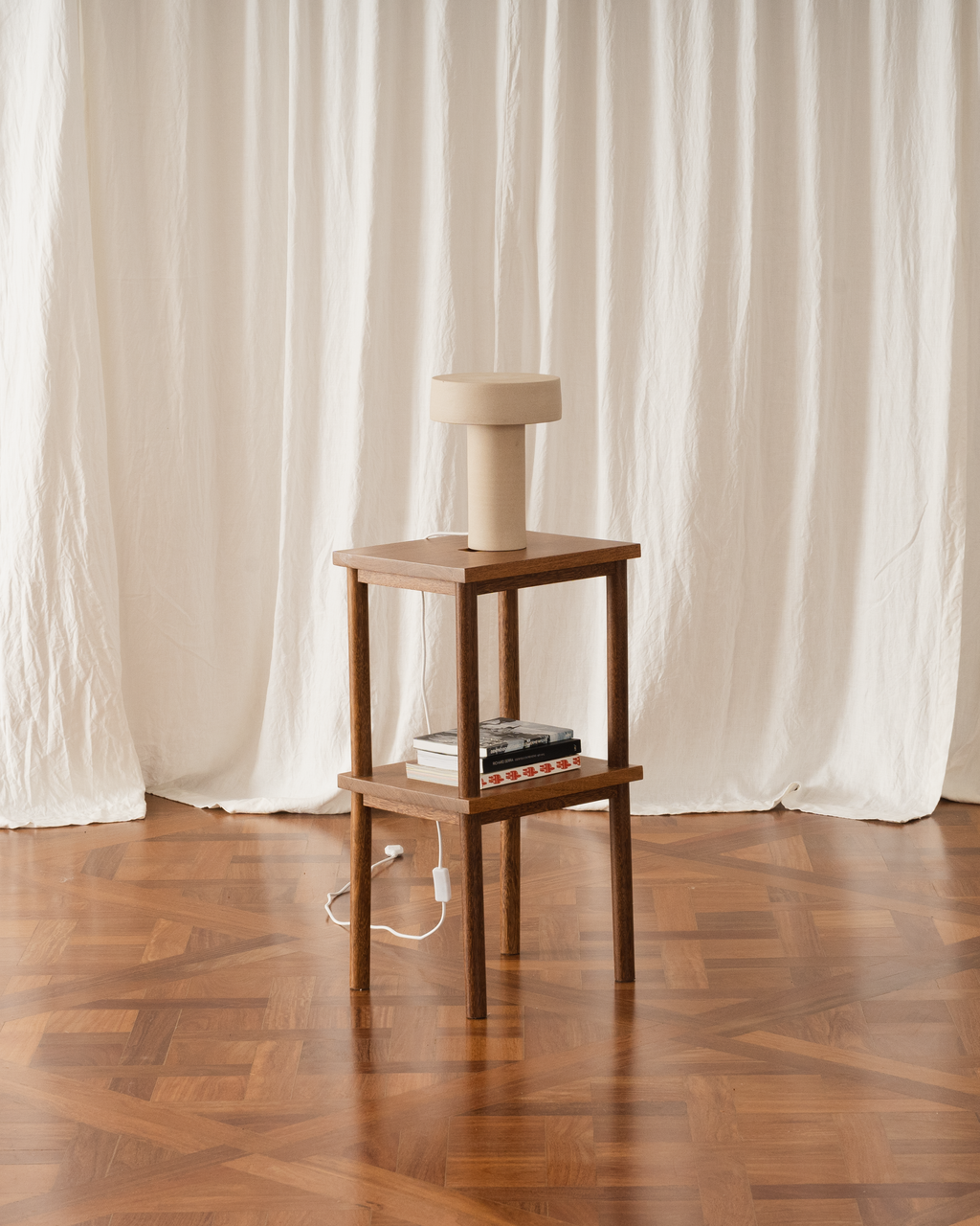 Banqueta/Mesa lateral Pórtico